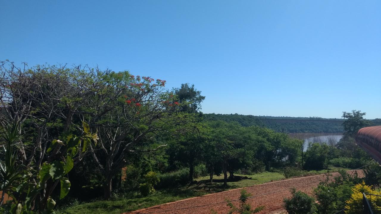 Butterfly Hostel Puerto Iguazú Dış mekan fotoğraf