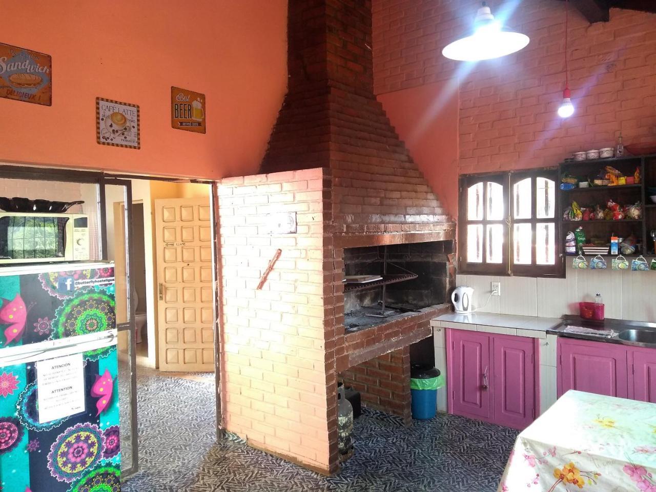 Butterfly Hostel Puerto Iguazú Dış mekan fotoğraf